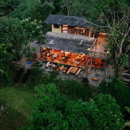 Ashi Guesthouse Chiangdao Csiangdau Kültér fotó