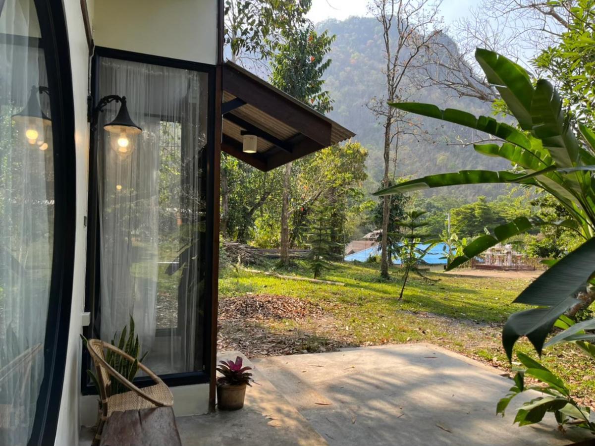 Ashi Guesthouse Chiangdao Csiangdau Kültér fotó